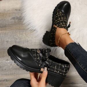 Women’s DG Leather Tweed Block Heel Preppy Booties Size 6.5